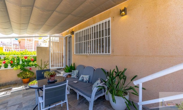 Venta - Bungalow -
Torrevieja - Los altos