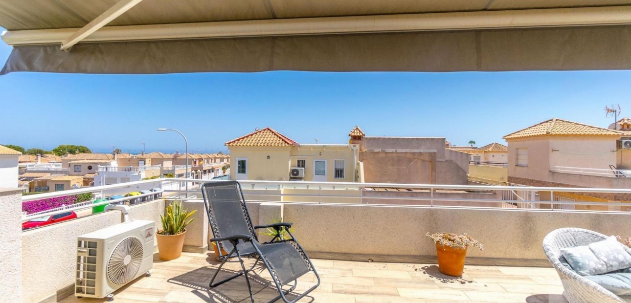 Venta - Bungalow -
Torrevieja - Los altos