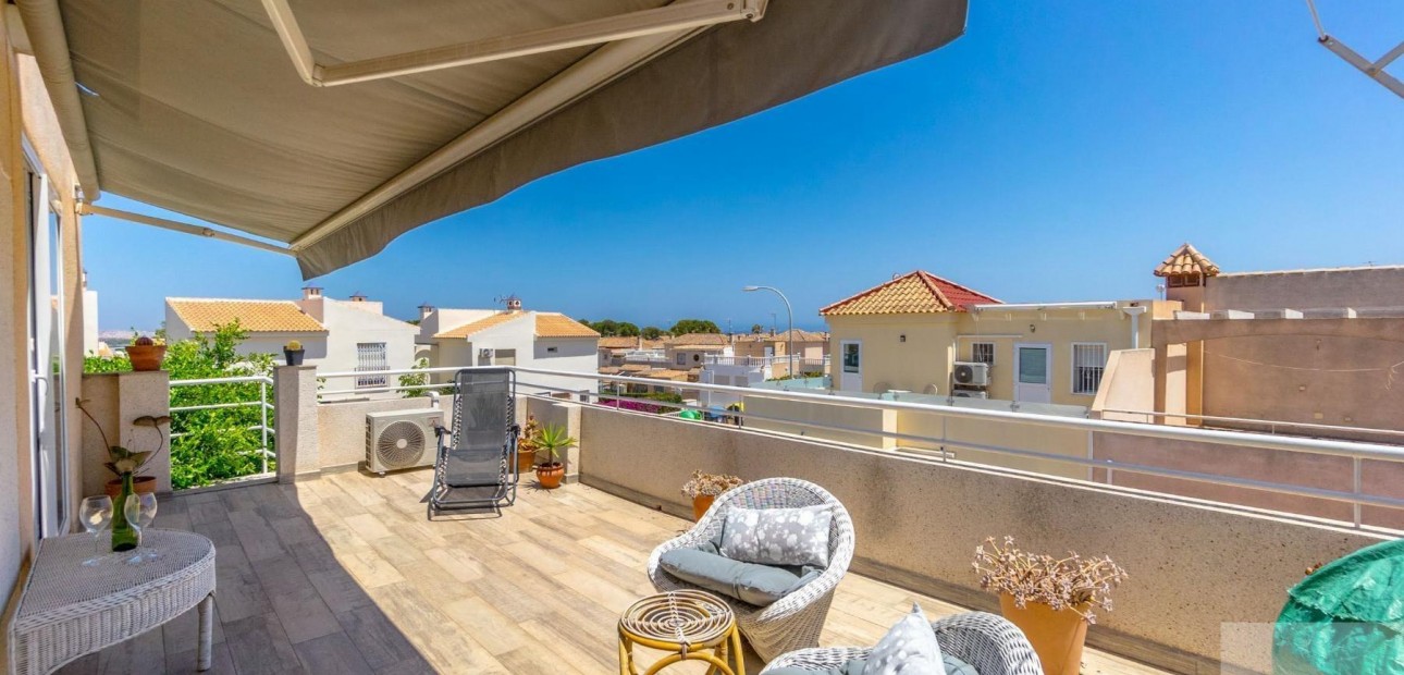 Venta - Bungalow -
Torrevieja - Los altos