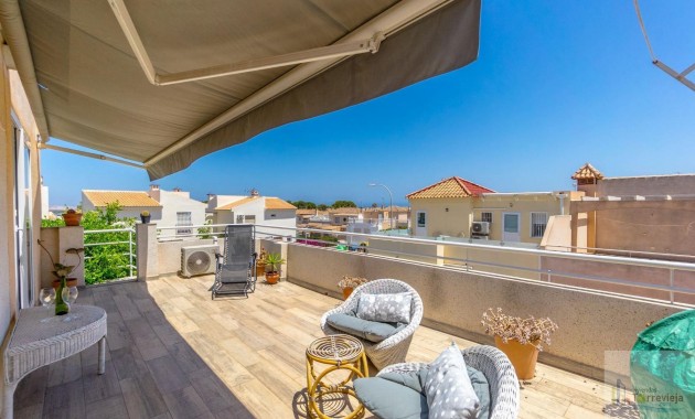 Venta - Bungalow -
Torrevieja - Los altos