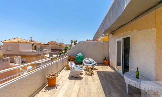 Venta - Bungalow -
Torrevieja - Los altos