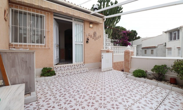 Venta - Bungalow -
Guardamar del Segura - El Moncayo