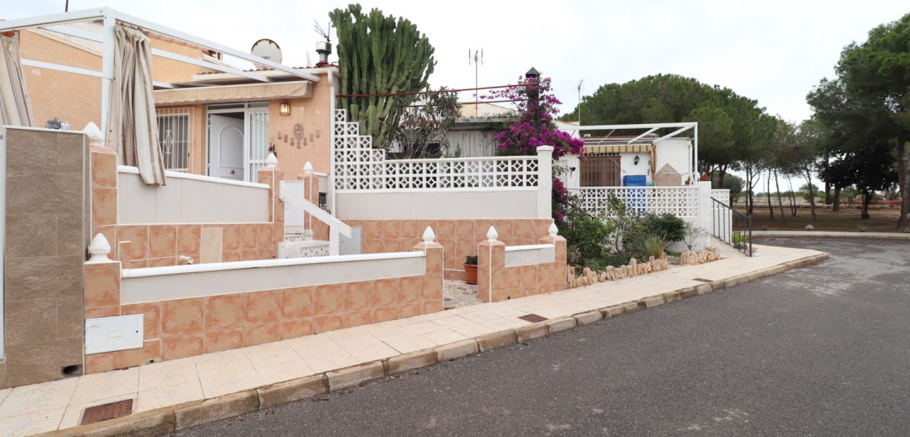 Venta - Bungalow -
Guardamar del Segura - El Moncayo