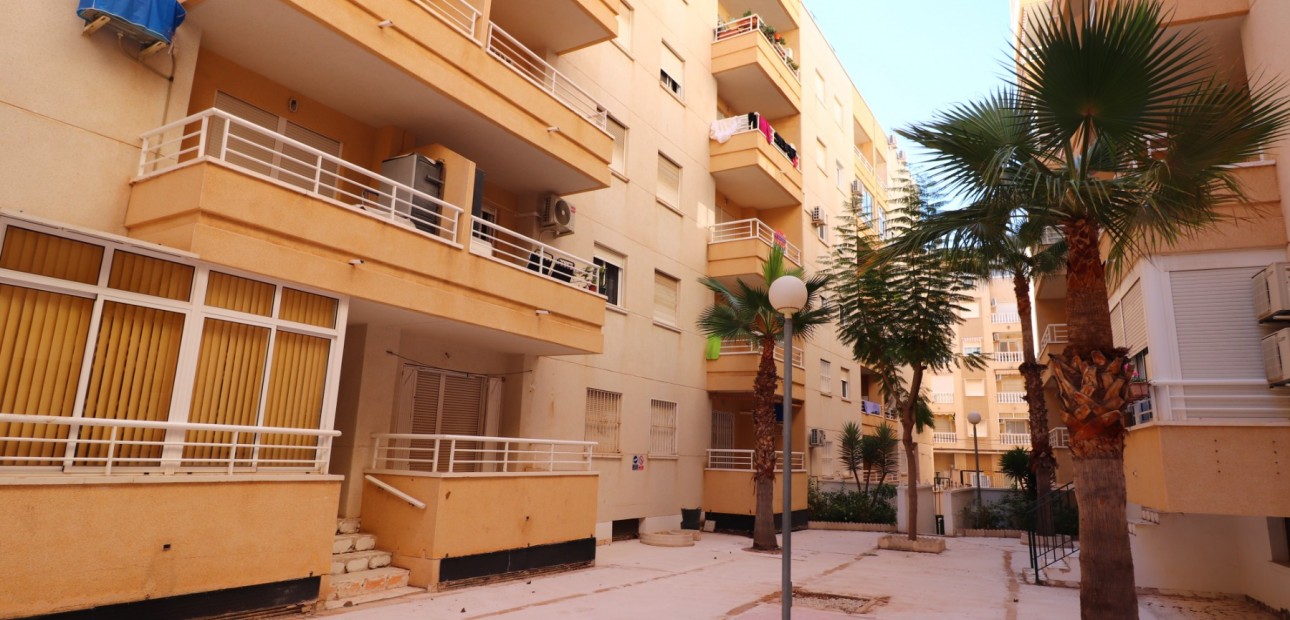 Venta - Apartamento / piso -
Torrevieja - Torrevieja - Centre