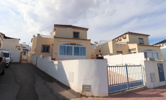 Venta - Detached Villa -
Orihuela Costa - Los Balcones