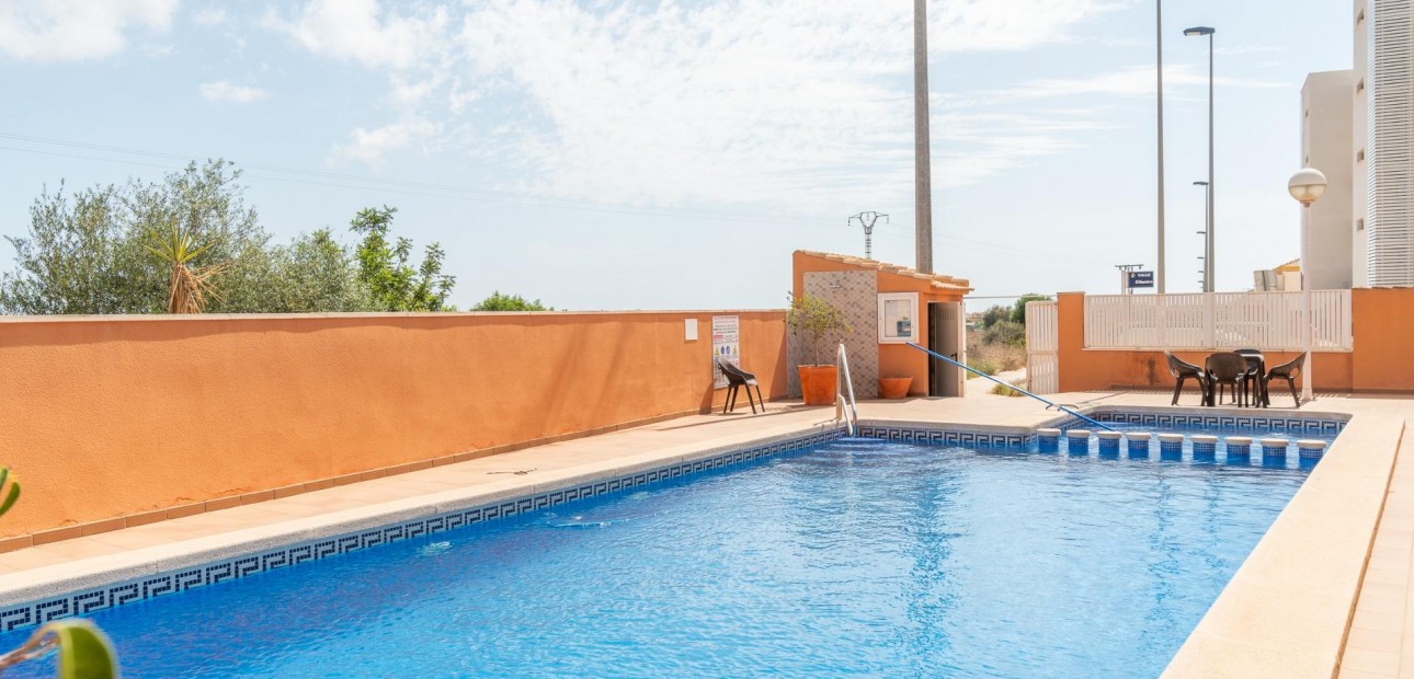 Venta - Terraced house -
Orihuela Costa - Los Dolses