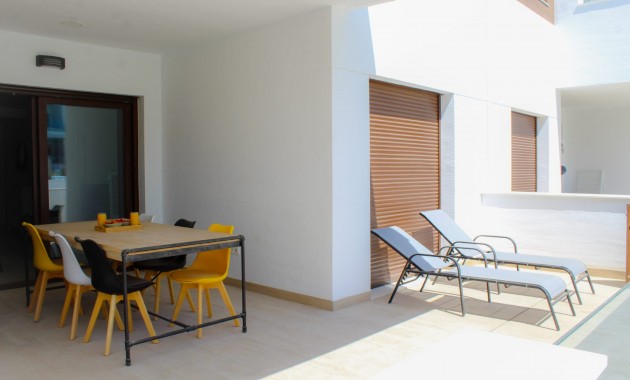 Venta - Apartamento / piso -
Torrevieja - Los Balcones