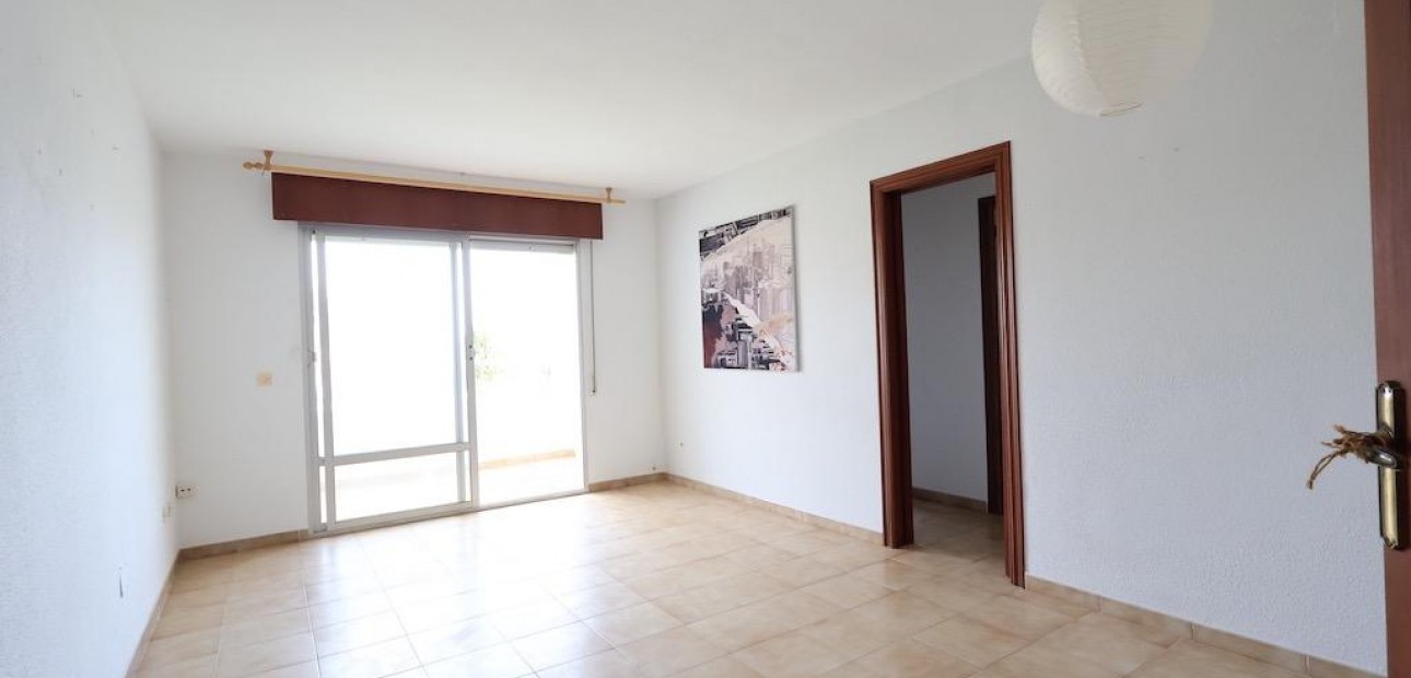 Venta - Apartamento / piso -
Torrevieja - Punta prima