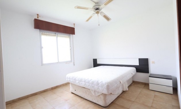 Venta - Apartamento / piso -
Torrevieja - Punta prima