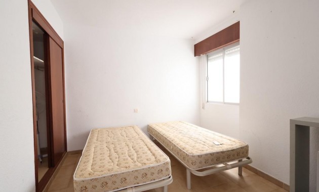 Venta - Apartamento / piso -
Torrevieja - Punta prima