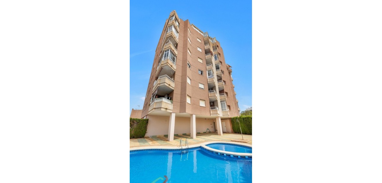 Venta - Apartamento / piso -
Torrevieja - Playa de los locos