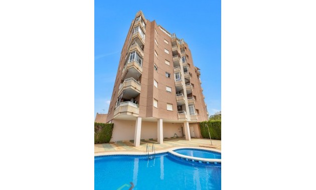 Venta - Apartamento / piso -
Torrevieja - Playa de los locos