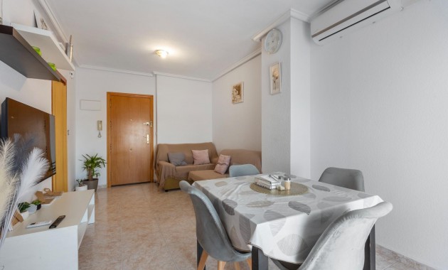 Venta - Apartamento / piso -
Torrevieja - Playa de los locos