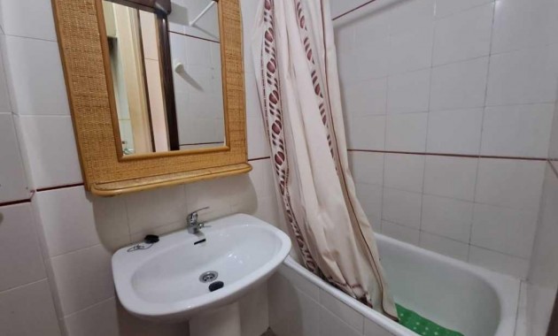 Venta - Apartamento / piso -
Torrevieja - Playa del cura