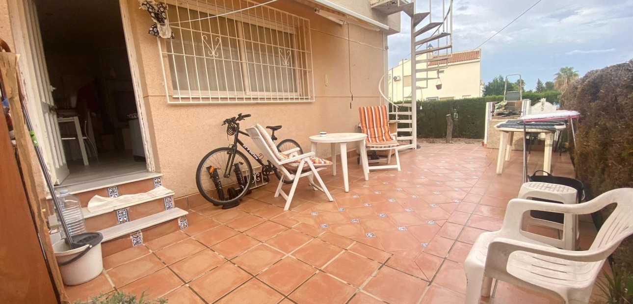 Venta - Bungalow -
Torrevieja - Los altos