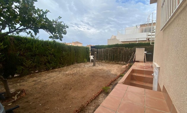 Venta - Bungalow -
Torrevieja - Los altos