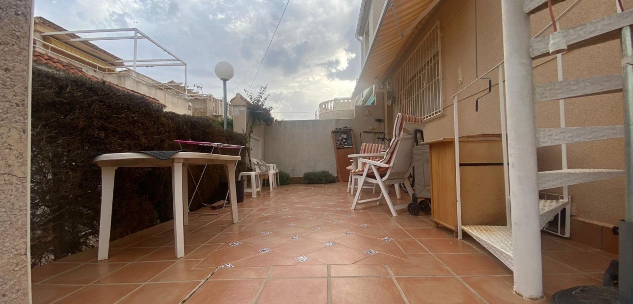 Venta - Bungalow -
Torrevieja - Los altos