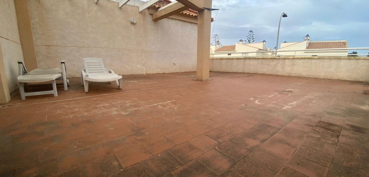 Venta - Bungalow -
Torrevieja - Los altos