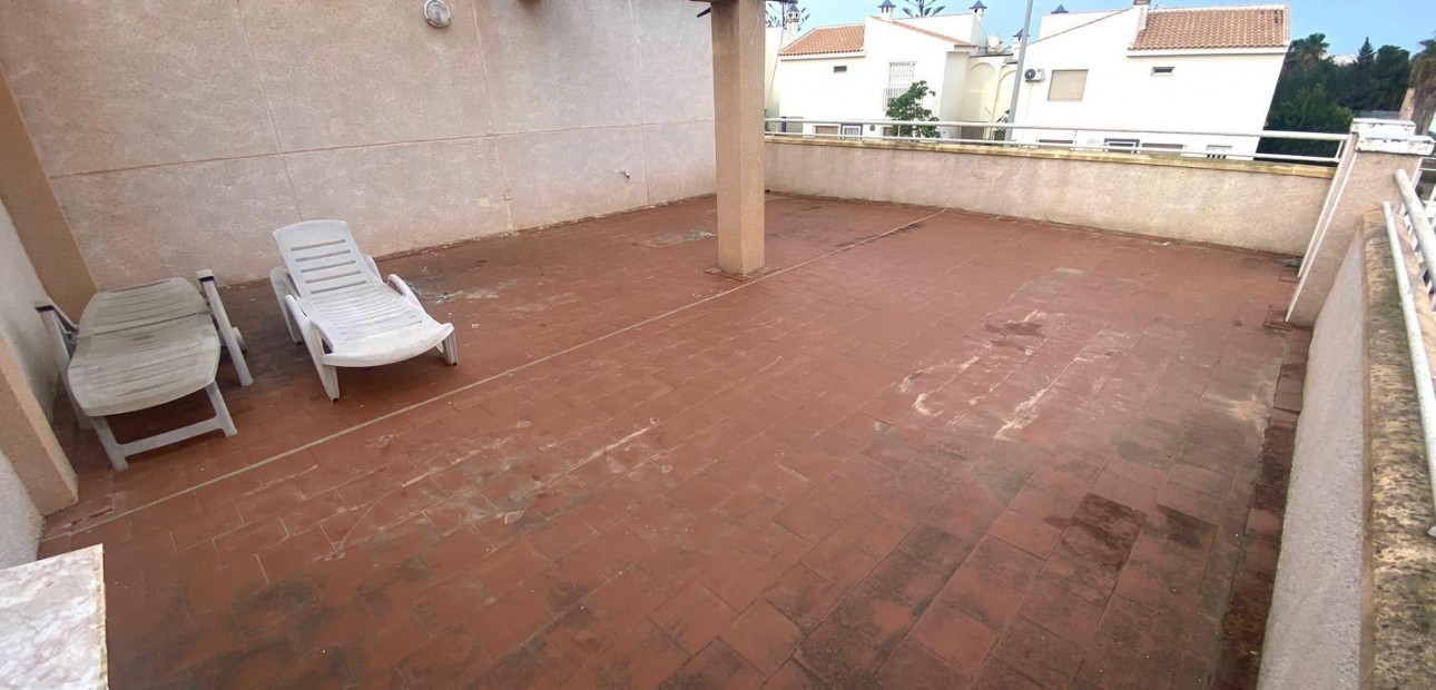 Venta - Bungalow -
Torrevieja - Los altos