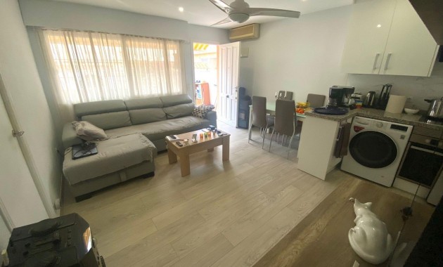 Venta - Bungalow -
Torrevieja - Los altos