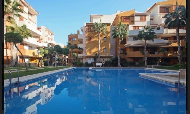 Venta - Apartamento / piso -
Torrevieja - Punta prima