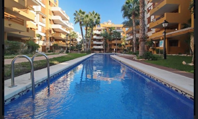 Venta - Apartamento / piso -
Torrevieja - Punta prima