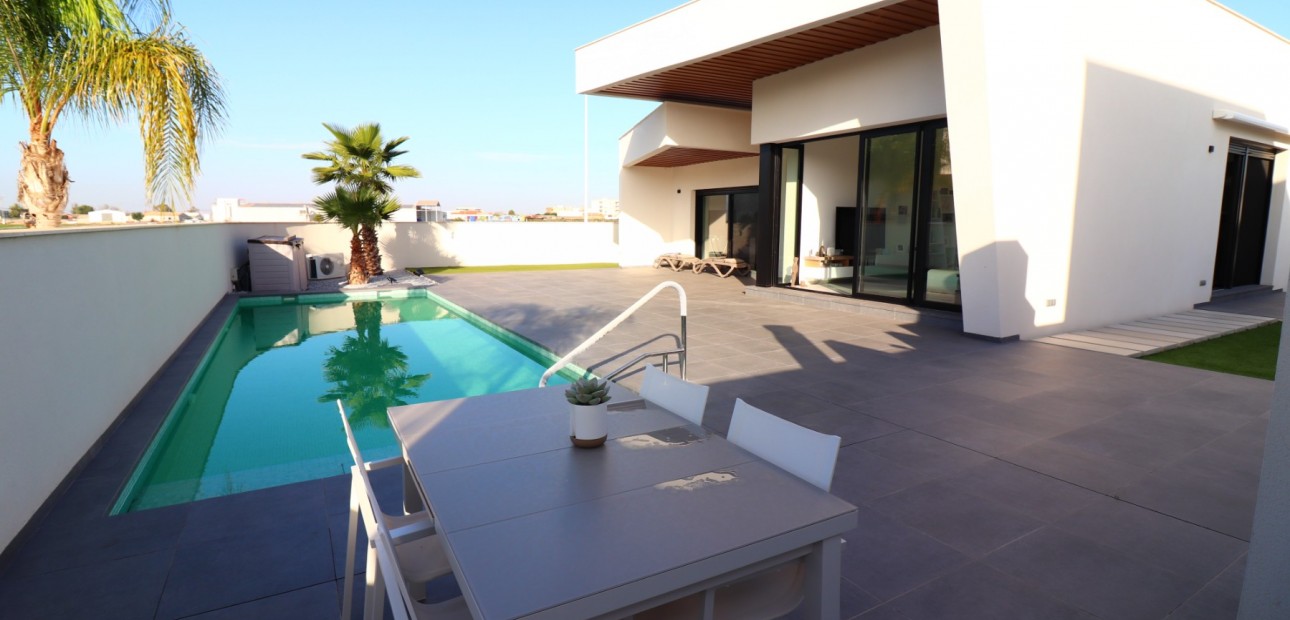 Venta - Detached Villa -
Formentera del Segura - Fincas de La Vega