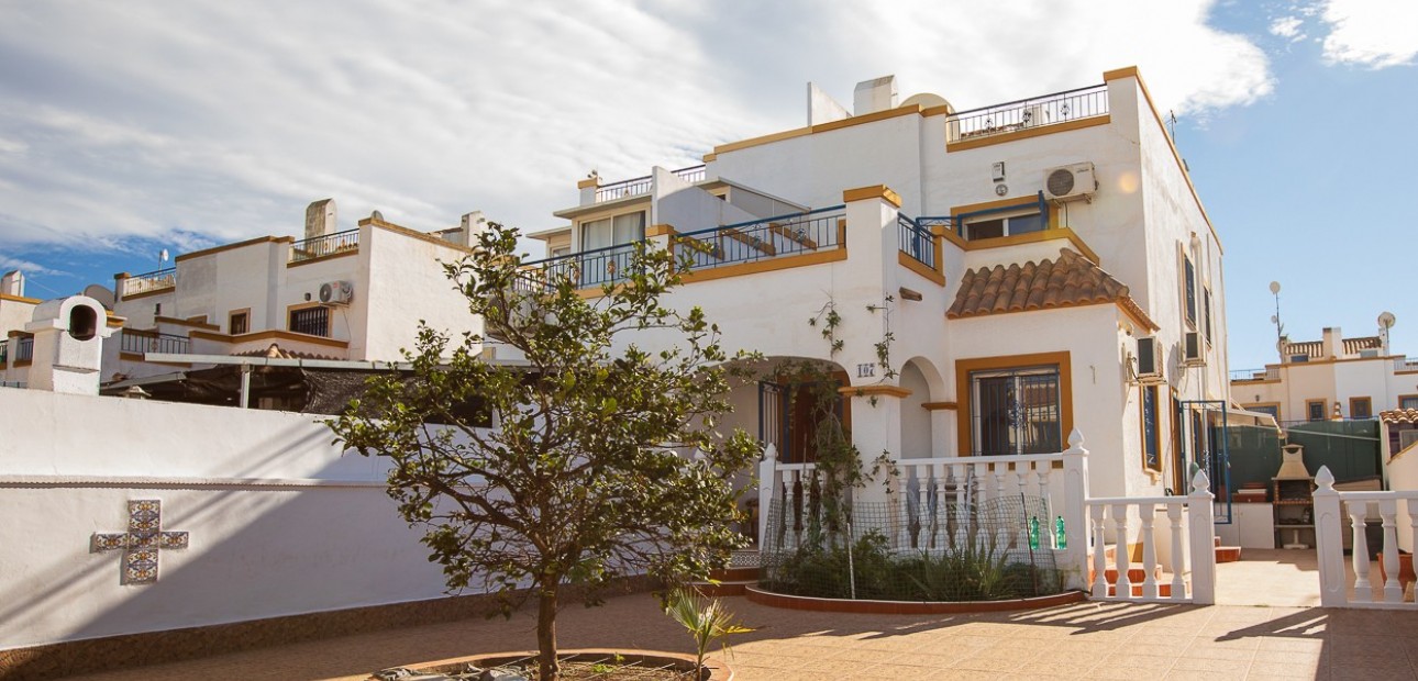 Sale - Townhouse -
Torrevieja - Jardin Del Mar