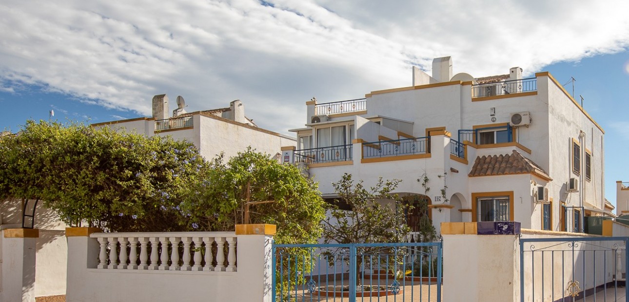 Sale - Townhouse -
Torrevieja - Jardin Del Mar