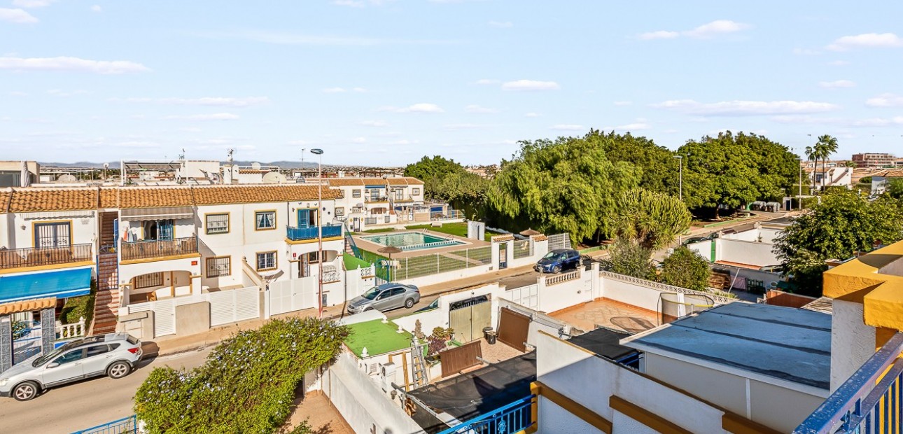 Sale - Townhouse -
Torrevieja - Jardin Del Mar