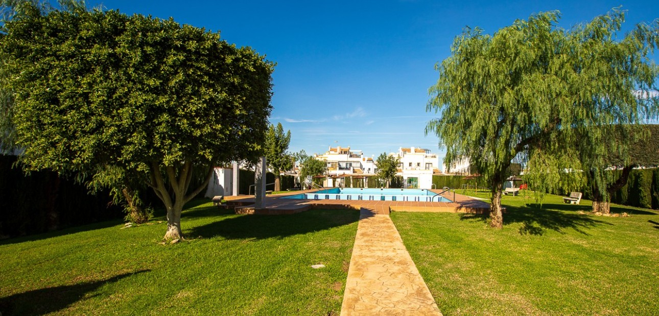 Sale - Townhouse -
Torrevieja - Jardin Del Mar