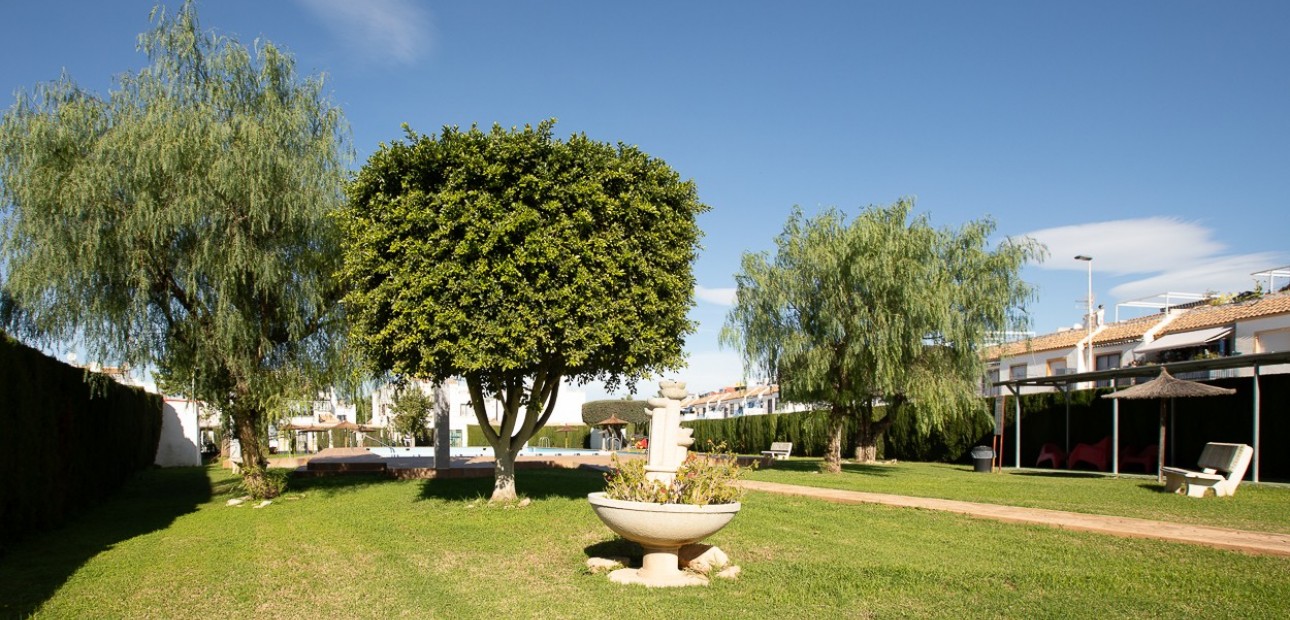 Sale - Townhouse -
Torrevieja - Jardin Del Mar