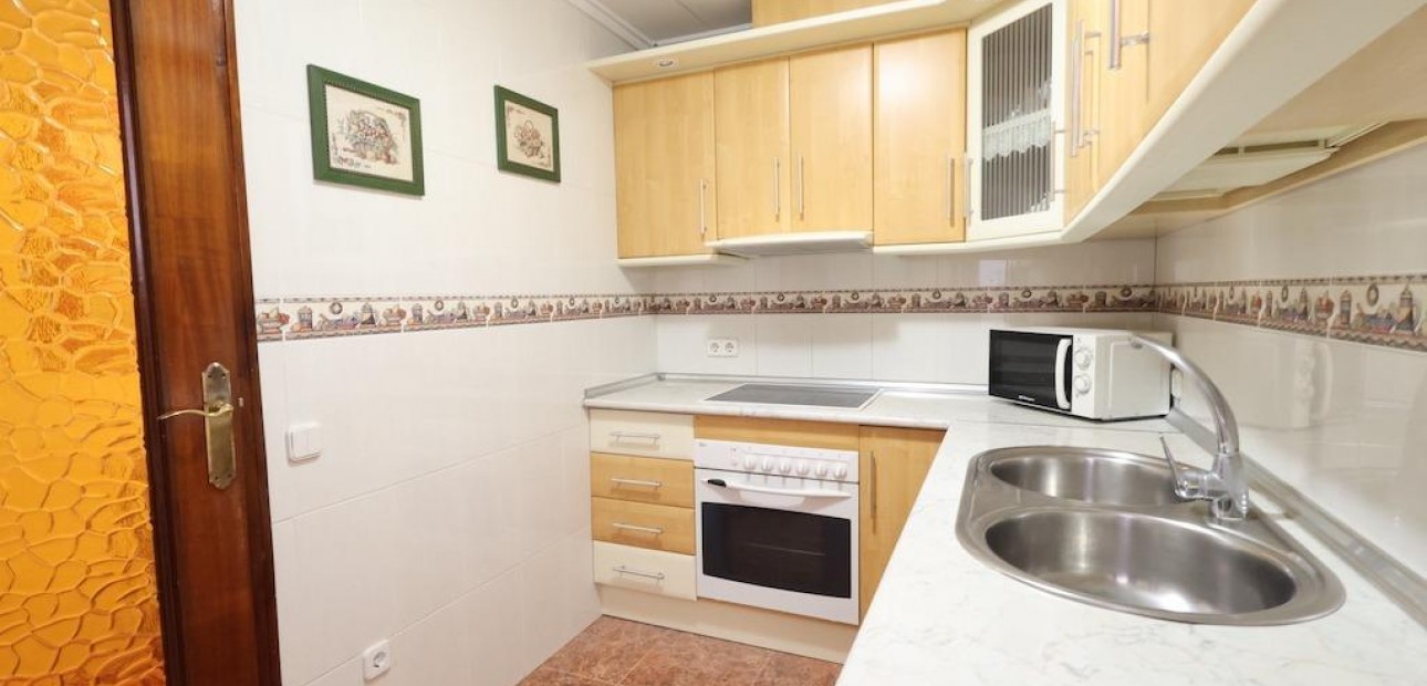 Sale - Apartment / flat -
Torrevieja - Acequion