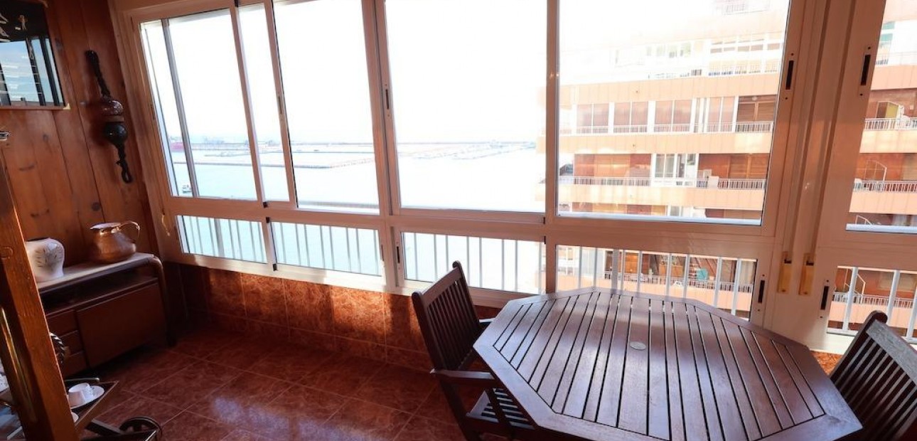 Sale - Apartment / flat -
Torrevieja - Acequion