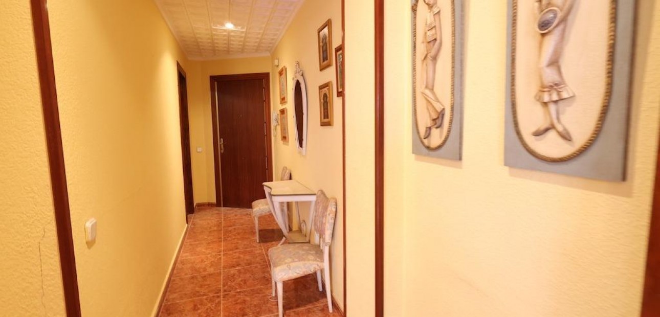 Sale - Apartment / flat -
Torrevieja - Acequion