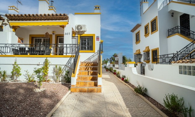 Venta - Semi-Detached -
Orihuela Costa - Villa Martin