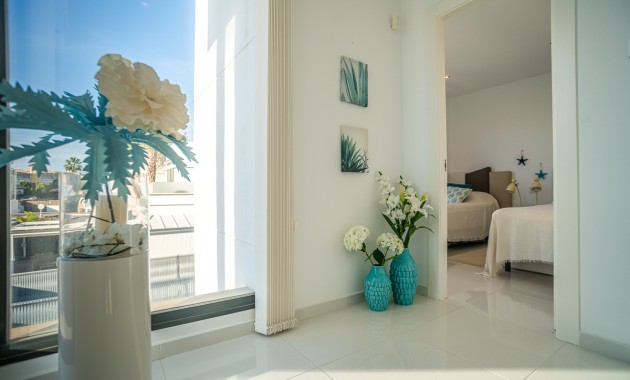 Sale - Villa -
Orihuela Costa - Lomas de Cabo Roig