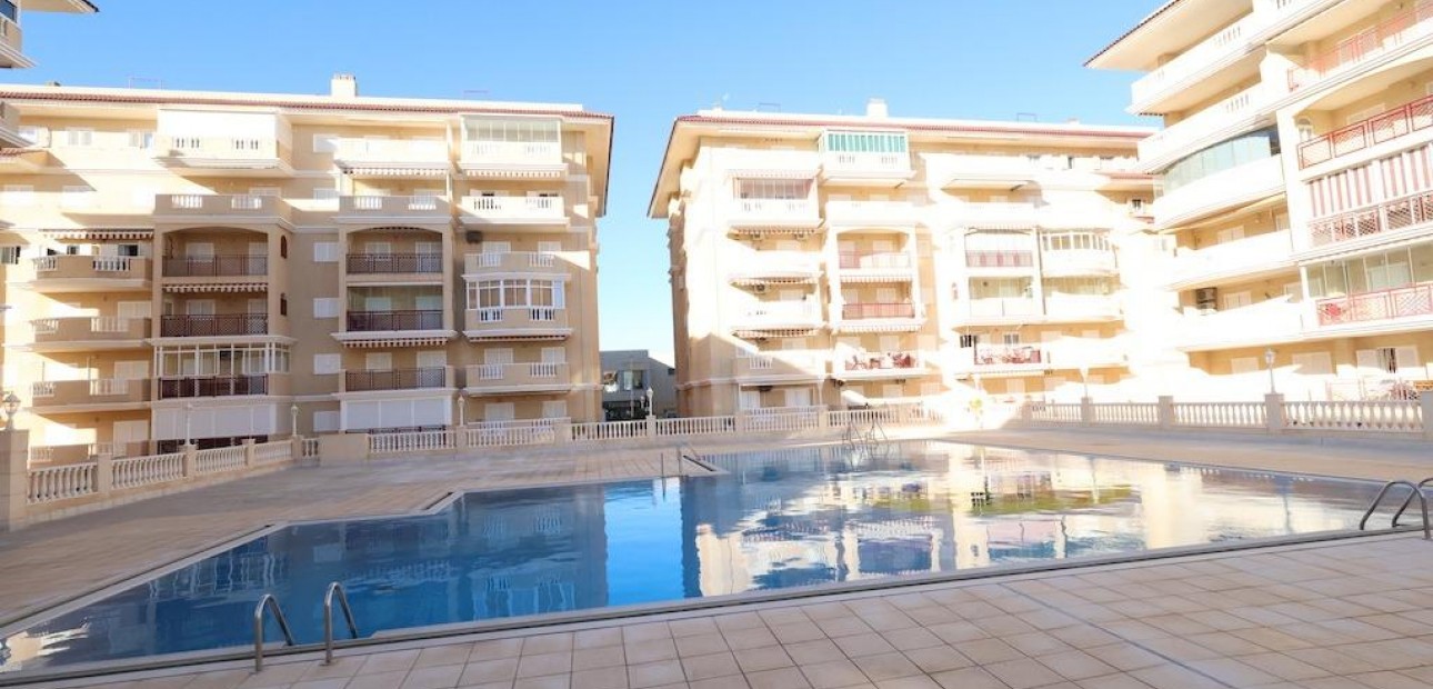 Herverkoop - Appartement / flat -
Torrevieja - La Mata