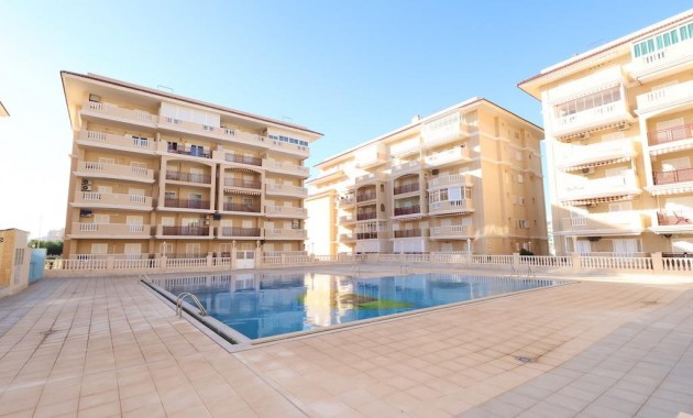 Herverkoop - Appartement / flat -
Torrevieja - La Mata