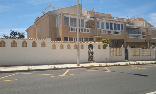 Herverkoop - Bungalow -
Torrevieja - Calas blanca