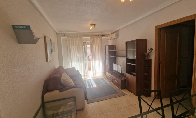 Herverkoop - Appartement / flat -
Torrevieja - Centro