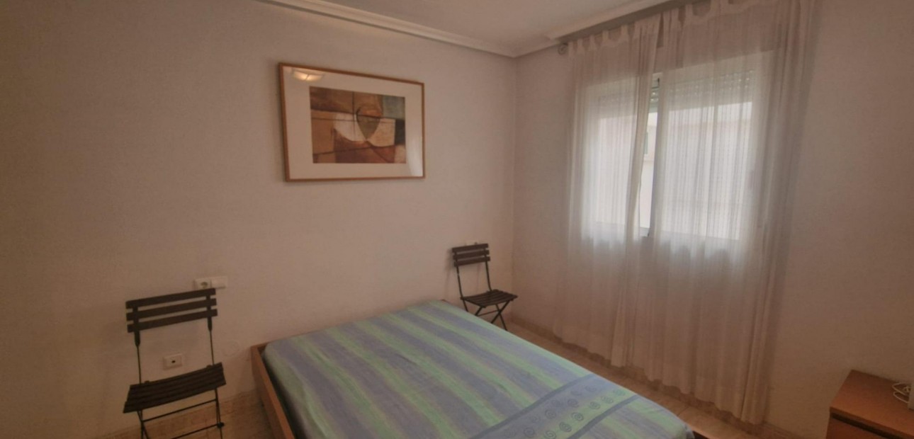 Herverkoop - Appartement / flat -
Torrevieja - Centro