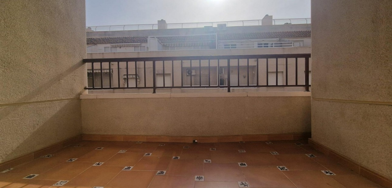 Herverkoop - Appartement / flat -
Torrevieja - Centro