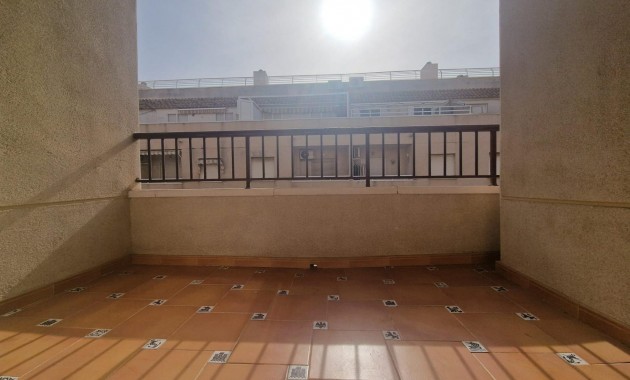 Herverkoop - Appartement / flat -
Torrevieja - Centro