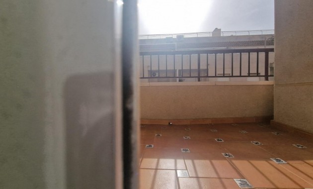 Herverkoop - Appartement / flat -
Torrevieja - Centro