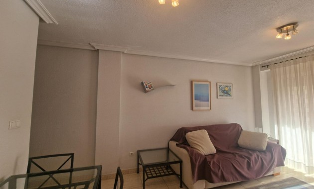 Herverkoop - Appartement / flat -
Torrevieja - Centro