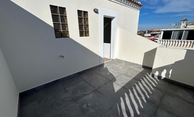 Sale - Terraced house -
Torrevieja - Parque las naciones