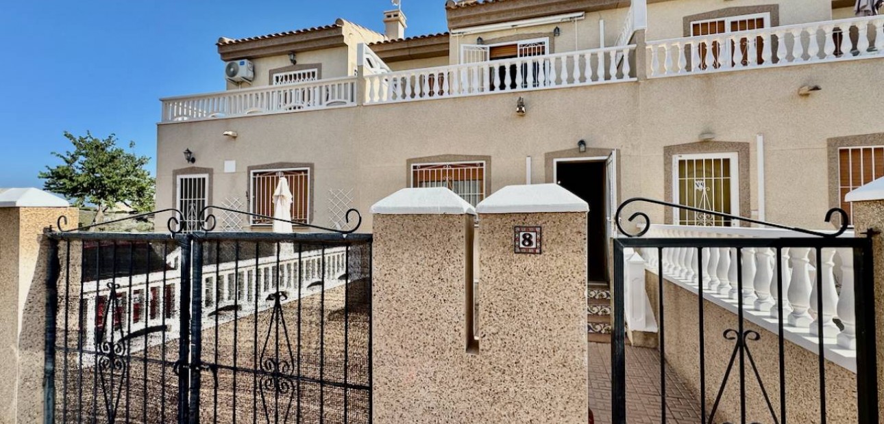 Venta - Villa -
Rojales - La  Marquesa Golf