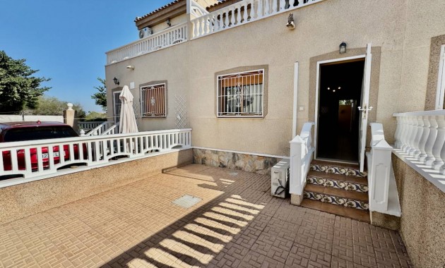 Venta - Villa -
Rojales - La  Marquesa Golf