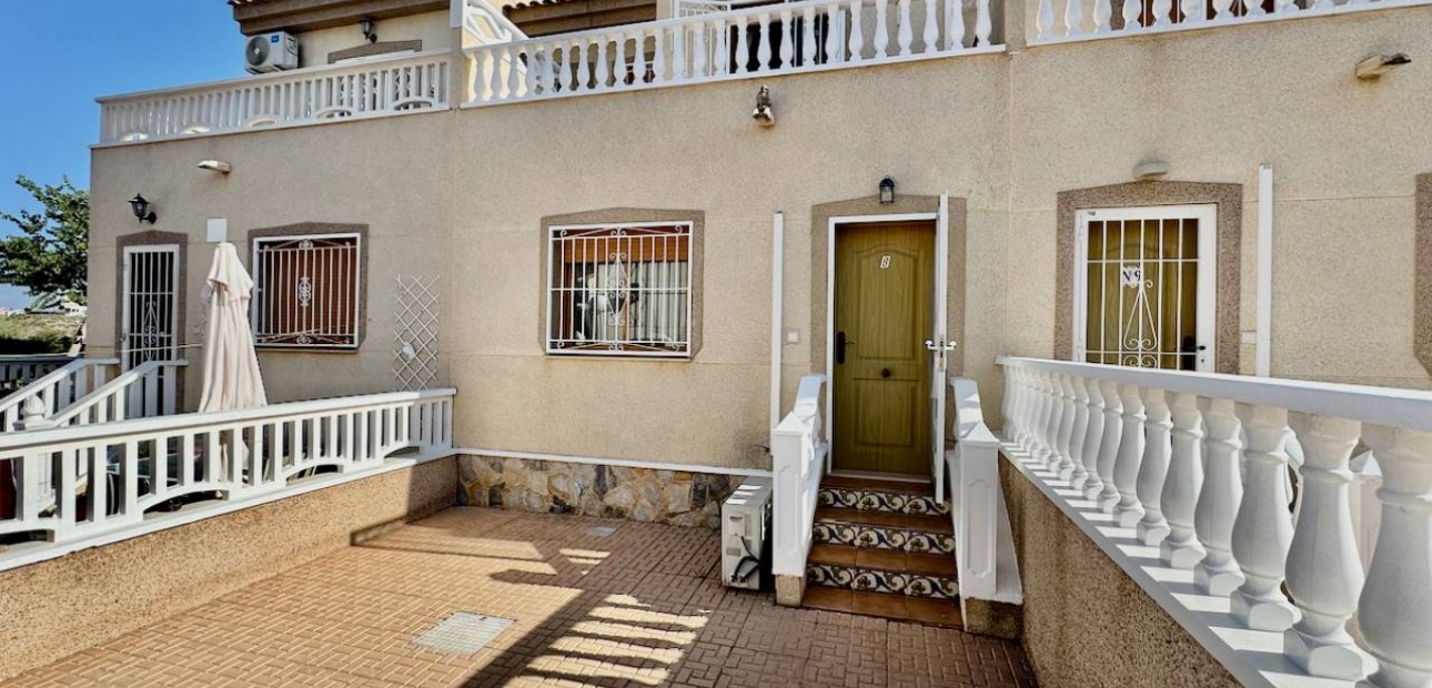 Venta - Villa -
Rojales - La  Marquesa Golf